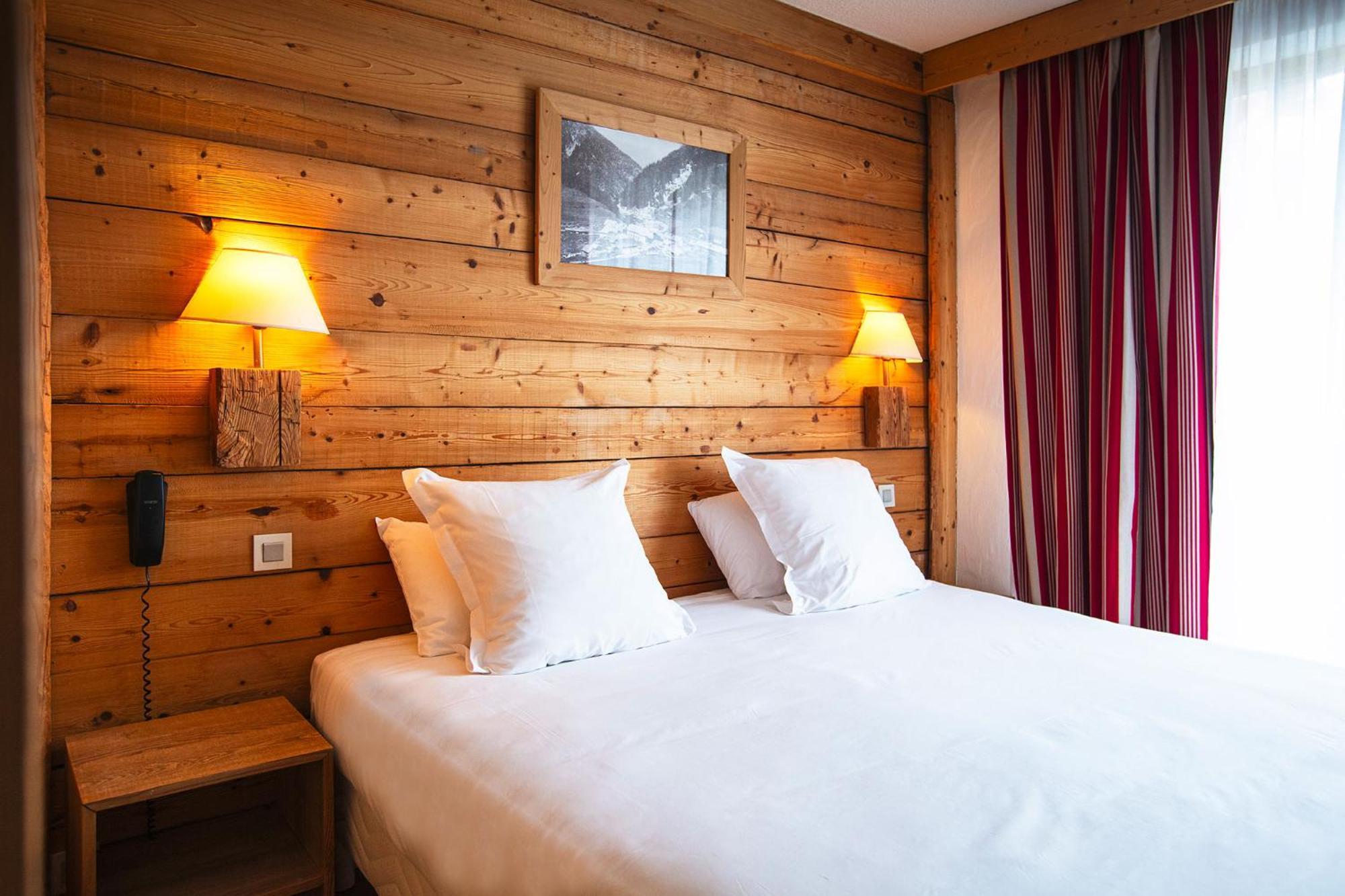 Hotel Alpen Roc La Clusaz Exterior foto
