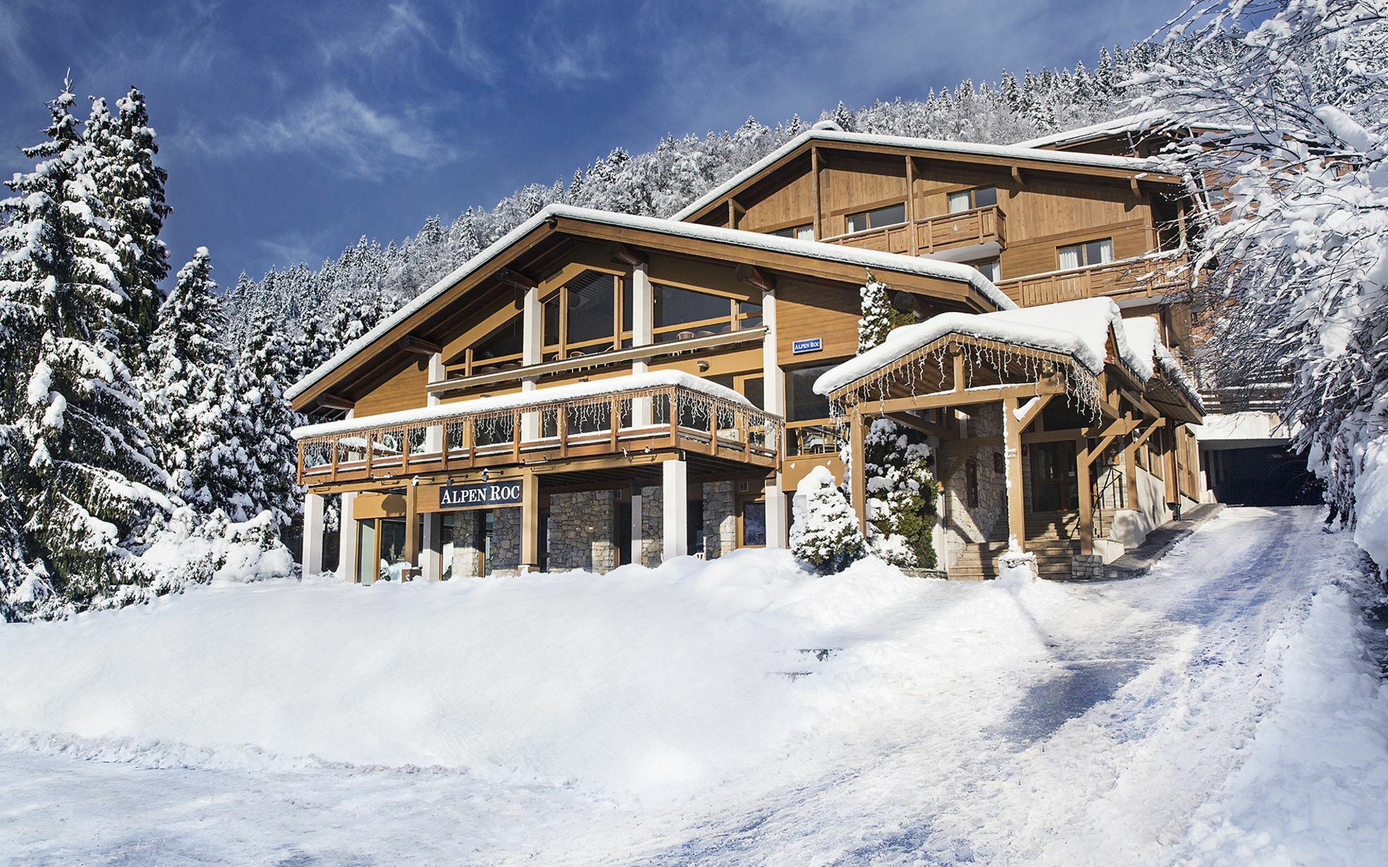 Hotel Alpen Roc La Clusaz Exterior foto